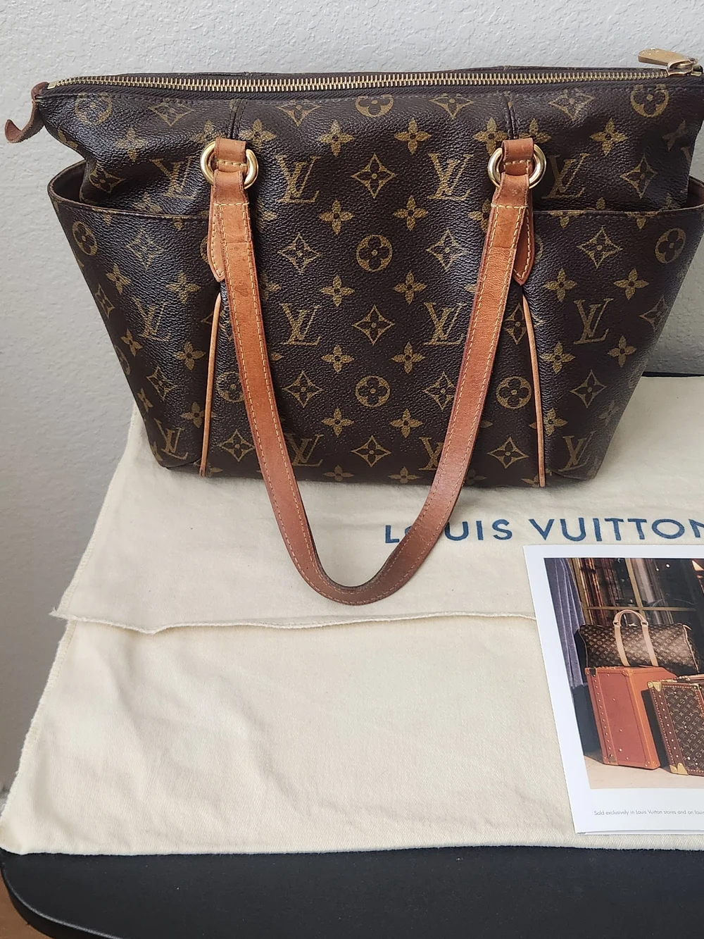 Louis Vuitton Monogram Canvas Shoulder Tote in Brown and Tan Leather - Picture 5 of 10